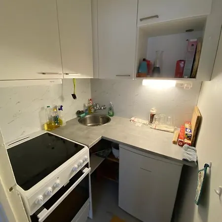 Private Near Metro Easy Access Location *